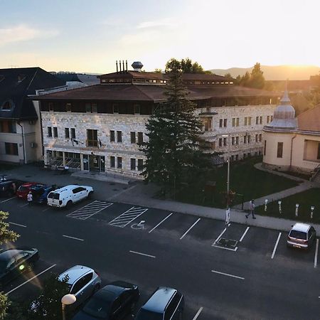Centrum Apartman Sárospatak Buitenkant foto